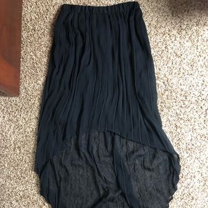 Black High- Low Pleaded Skirt - Women Medium